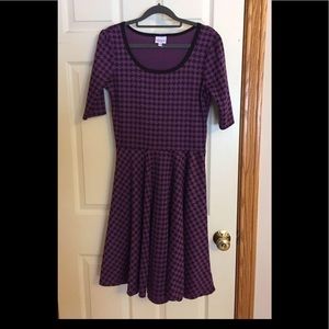 LuLaRoe medium purple/black houndstooth Nicole
